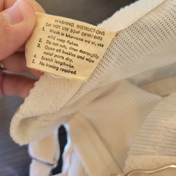 CAMP Vintage 1940s/1950s corset - Picture 3 of 13